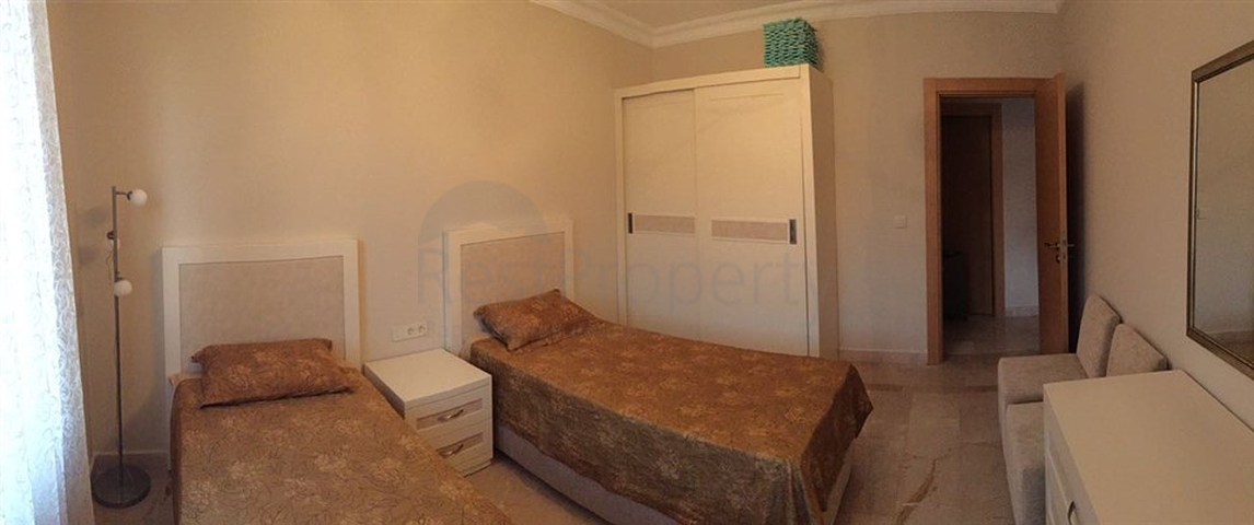 شقة فاخرة باطلالة على البحر