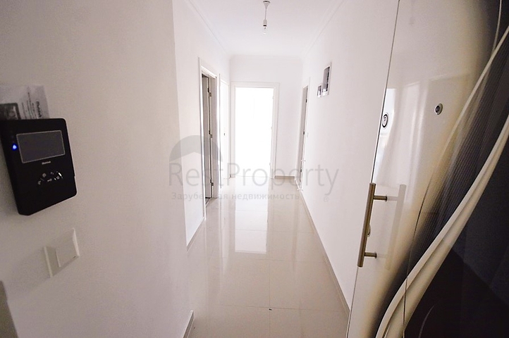 شقق في مجمع باطلالة جبلية