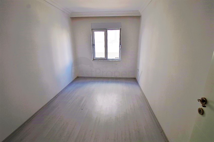 شقق في مجمع باطلالة جبلية