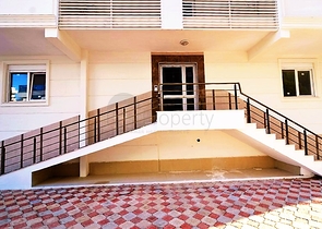 شقق في مجمع باطلالة جبلية