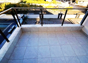 شقق في مجمع باطلالة جبلية