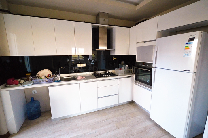 شقة غرفتين و صالة