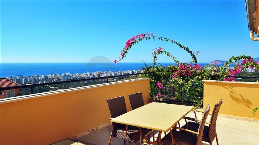 شقة دوبلكس باطلالة ساحرة