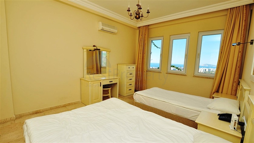 شقة دوبلكس باطلالة ساحرة