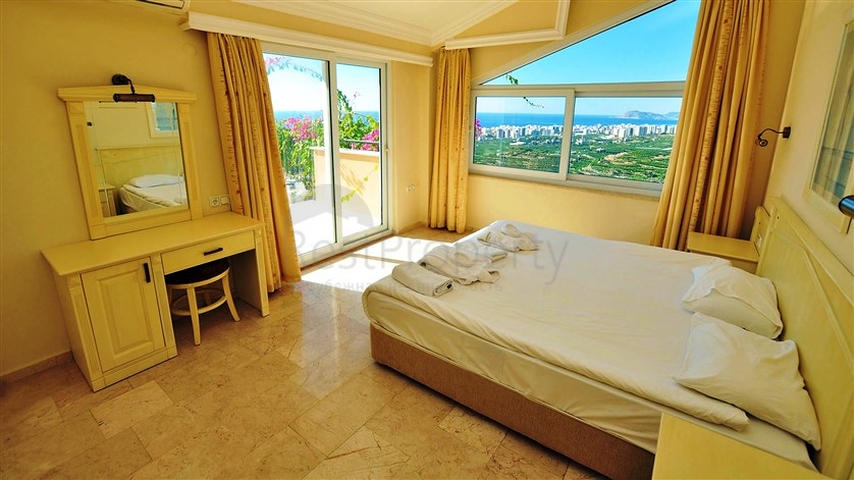 شقة دوبلكس باطلالة ساحرة