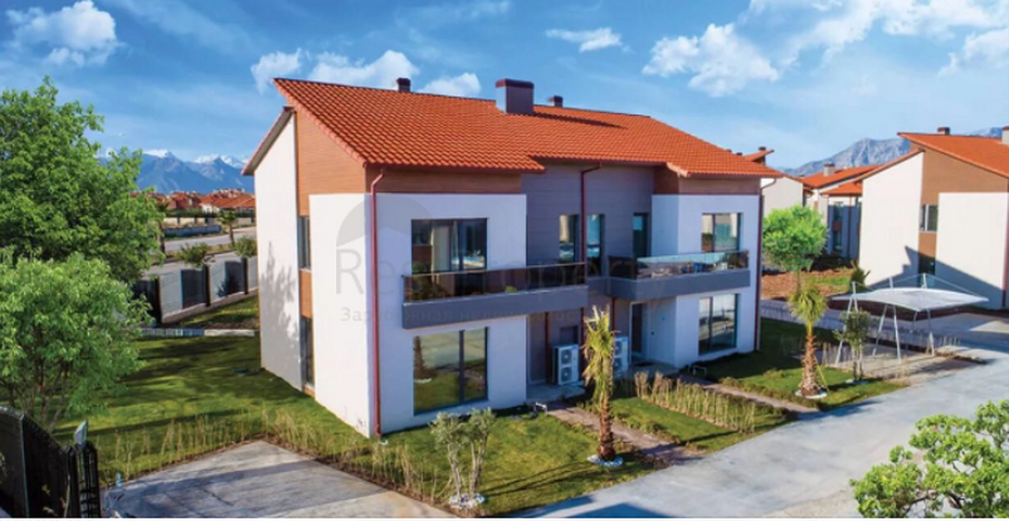 فيلات فاخرة قيد الانشاء في انطاليا