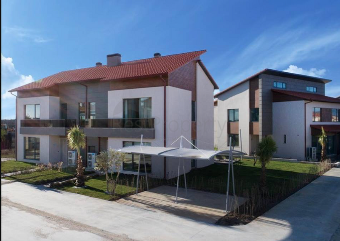 فيلات فاخرة قيد الانشاء في انطاليا