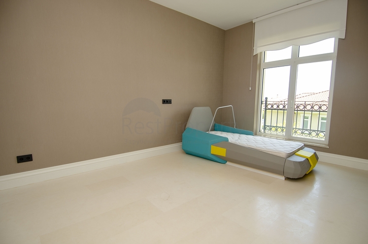 فيلات فاخرة في مجمع مميز