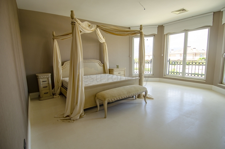 فيلات فاخرة في مجمع مميز