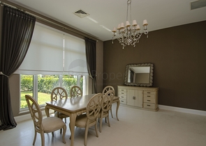 فيلات فاخرة في مجمع مميز