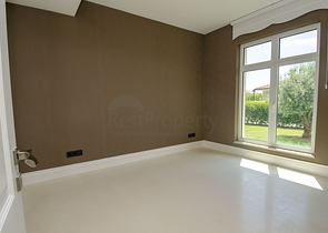 فيلات فاخرة في مجمع مميز