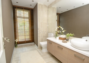 فيلات فاخرة في مجمع مميز