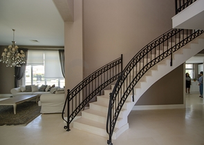 فيلات فاخرة في مجمع مميز