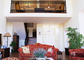 فيلات فاخرة في مجمع مميز