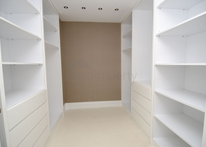 فيلات فاخرة في مجمع مميز