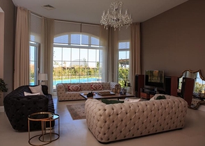 فيلات فاخرة في مجمع مميز