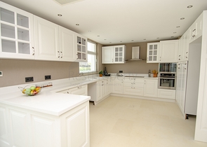 فيلات فاخرة في مجمع مميز