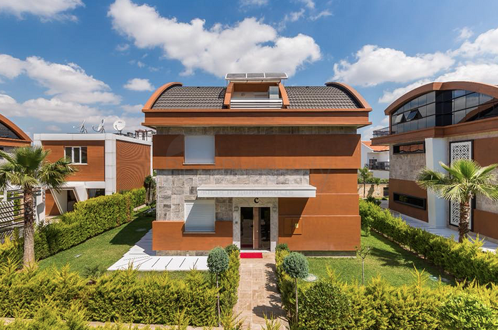 فيلا فاخرة في انطاليا