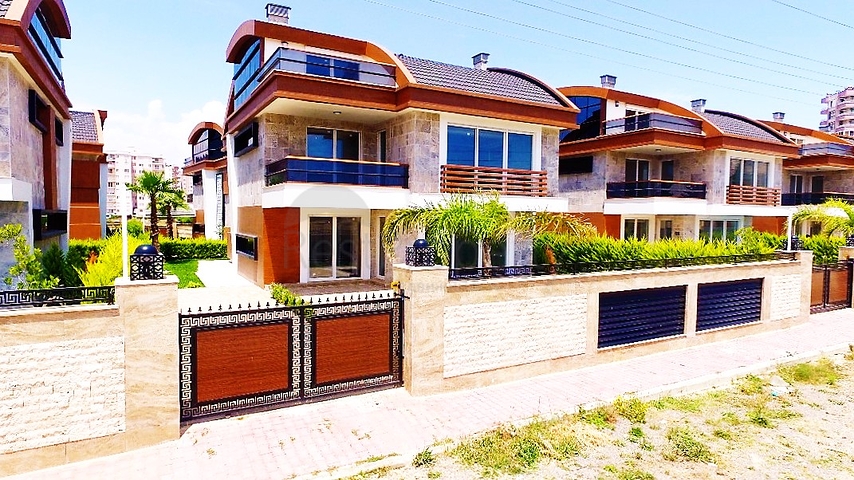 فيلا فاخرة في انطاليا