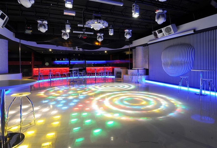 شقق باطلالة جبلية في مجمع فاخر