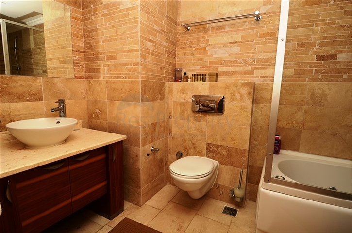 شقق باطلالة جبلية في مجمع فاخر