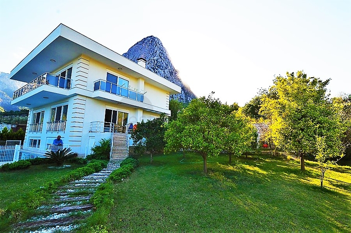 فيلات فاخرة في انطاليا