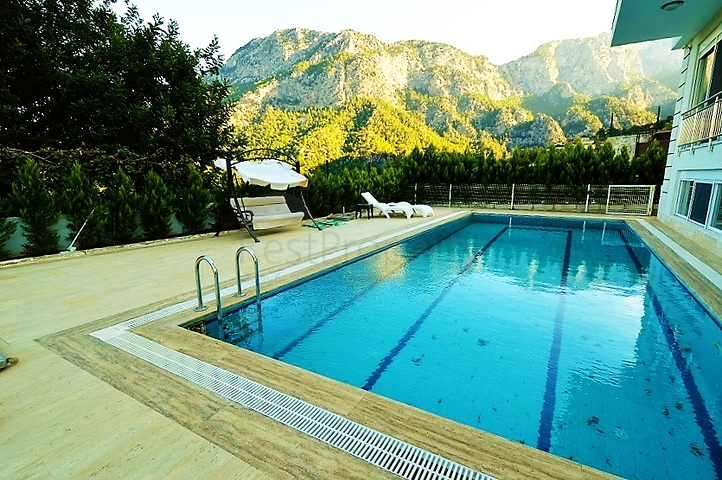 فيلات فاخرة في انطاليا