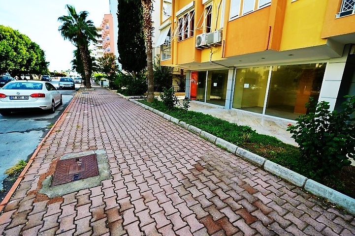 محل تجاري في كونيالتي - انطاليا