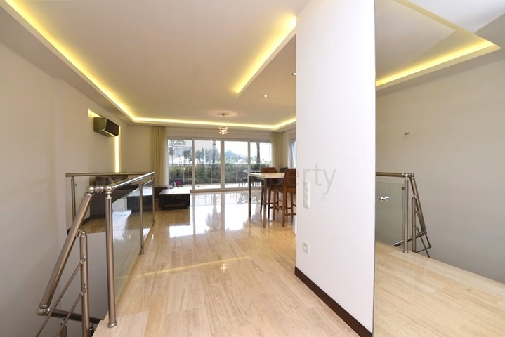 شقة بينتهاوس في مجمع مميز