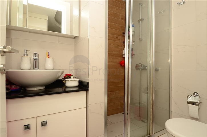 شقة في مجمع فاخر في وسط الانيا