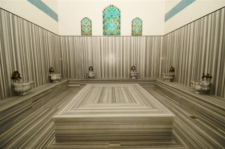 شقة في مجمع فاخر في وسط الانيا