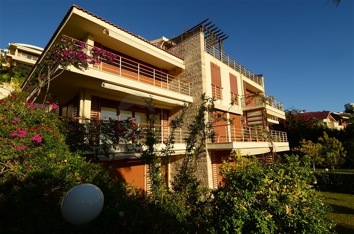 شقة في مجمع مميز