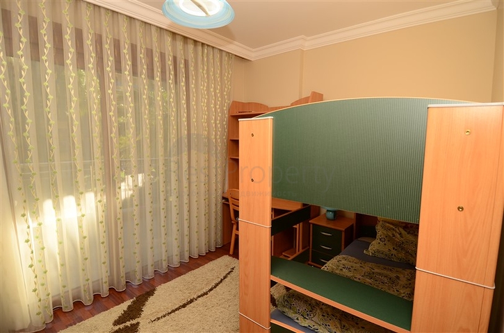 شقة للايجارعلى البحر في الانيا