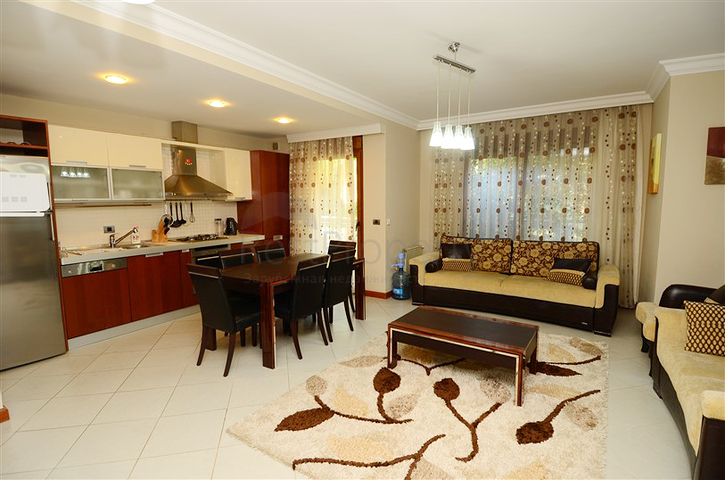 شقة للايجارعلى البحر في الانيا