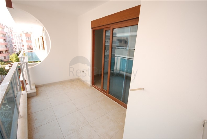 شقة غرفة و صالة في مجمع عصري في الانيا