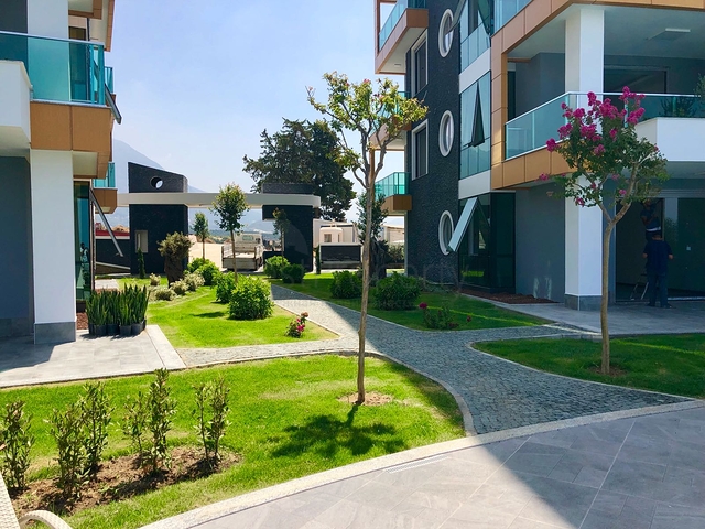 مشروع استثماري لشقق حديثة في كاستيل / الانيا