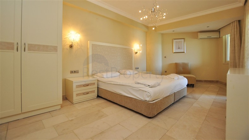 شقة بغرفتي نوم ضمن مجمع Gold cityبسعرمميز جداً