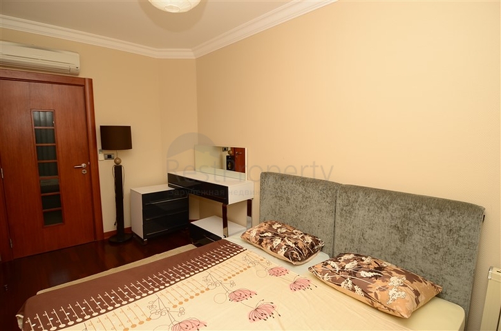 شقة مع حديقة للايجار