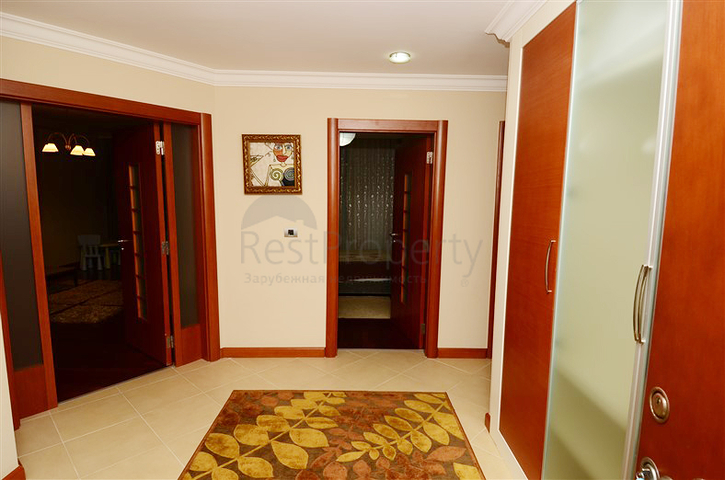 شقة مع حديقة للايجار