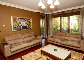 شقة مع حديقة للايجار