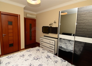 شقة مع حديقة للايجار