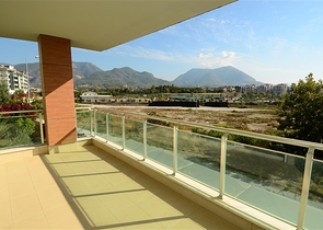 فيلا فاخرة بثلاث غرف نوم في جيكجيللي