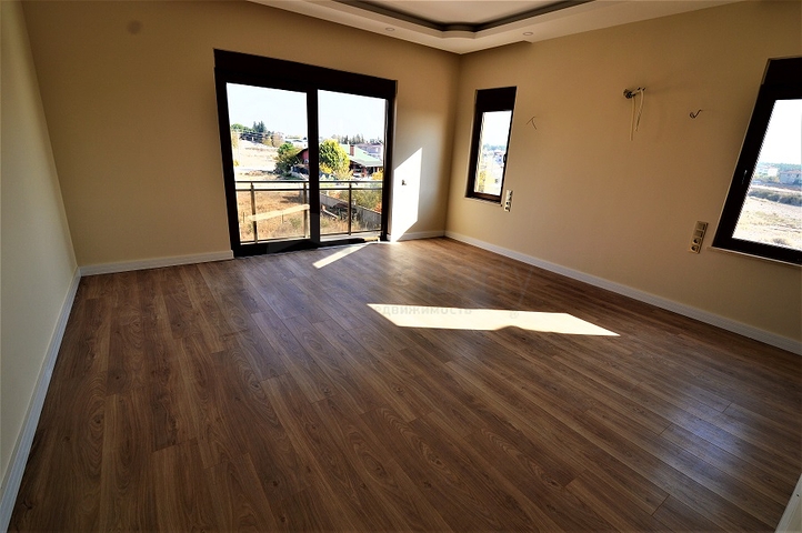 فيلا مستقلة بخمس غرف نوم في انطاليا/ايشيلباهير