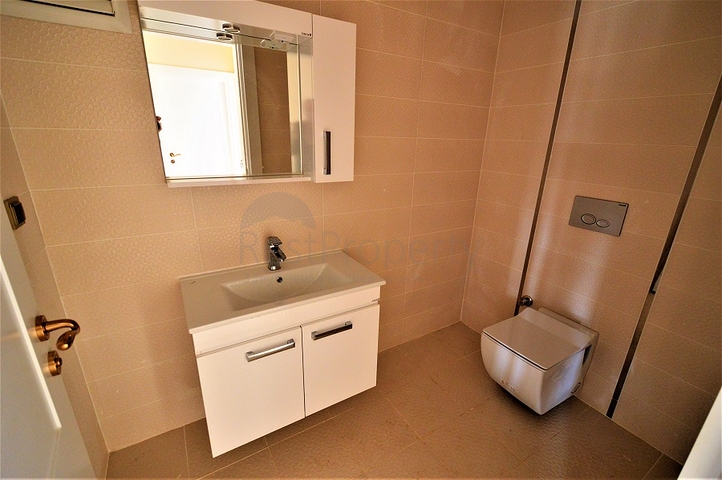 فيلا مستقلة بخمس غرف نوم في انطاليا/ايشيلباهير