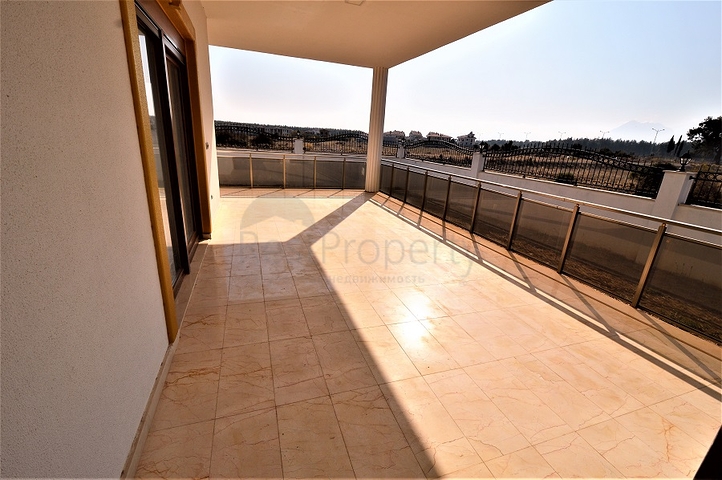 فيلا مستقلة بخمس غرف نوم في انطاليا/ايشيلباهير