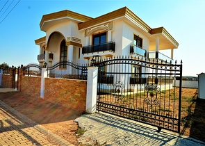 فيلا مستقلة بخمس غرف نوم في انطاليا/ايشيلباهير