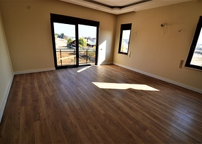 فيلا مستقلة بخمس غرف نوم في انطاليا/ايشيلباهير