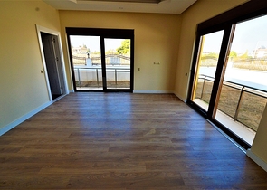 فيلا مستقلة بخمس غرف نوم في انطاليا/ايشيلباهير