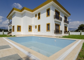 فيلا مستقلة بخمس غرف نوم في انطاليا/ايشيلباهير