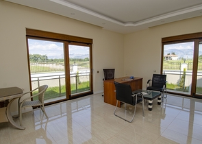 فيلا مستقلة بخمس غرف نوم في انطاليا/ايشيلباهير